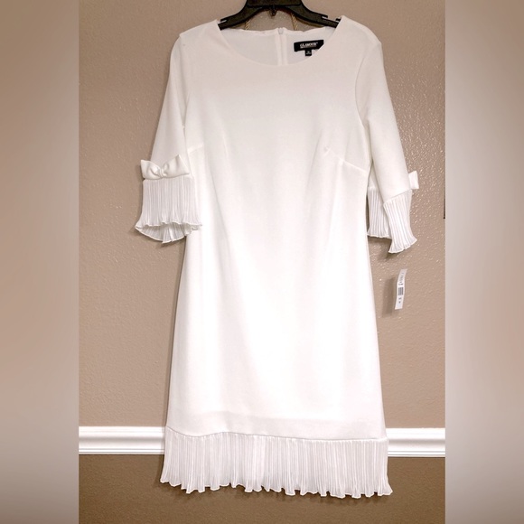 Glamour Dresses & Skirts - NWT Snow White formal dress